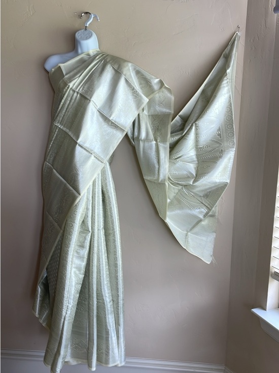 Saree - Picture 3 of 10